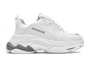 Balenciaga triple s hotsell imitacion