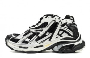 Balenciaga Runner Sneaker "Black White" Reps