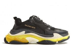 balenciaga sneaker triple s fake