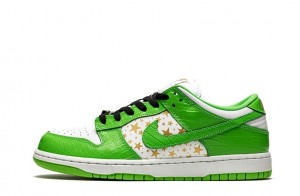 Nike SB Dunk Low Supreme Stars "Mean Green" (2021) Reps