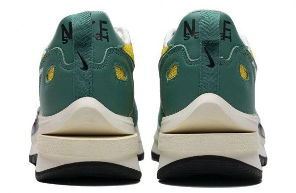 sacai waffle fake