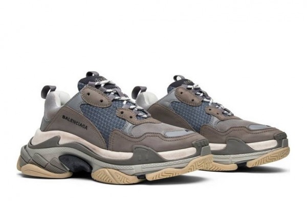 Balenciaga Triple s