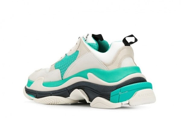 balenciaga triple s verte
