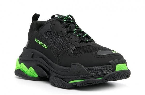 balenciaga triple s verte