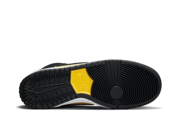 Chaussure Nike SB Dunk High “Inverser l'Iowa” DB1640-001 Pas Cher ... Chaussure Nike SB Dunk High “Inverser l'Iowa” DB1640-001 Pas Cher ...